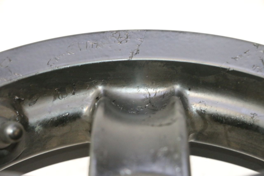 photo de JANTE AVANT PIAGGIO ZIP 2T 50 (2009 - 2019) - Zoom état d’usage