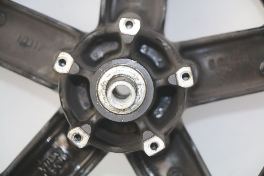 photo de JANTE AVANT PIAGGIO ZIP 4T 50 (2018 - 2020) - État de surface