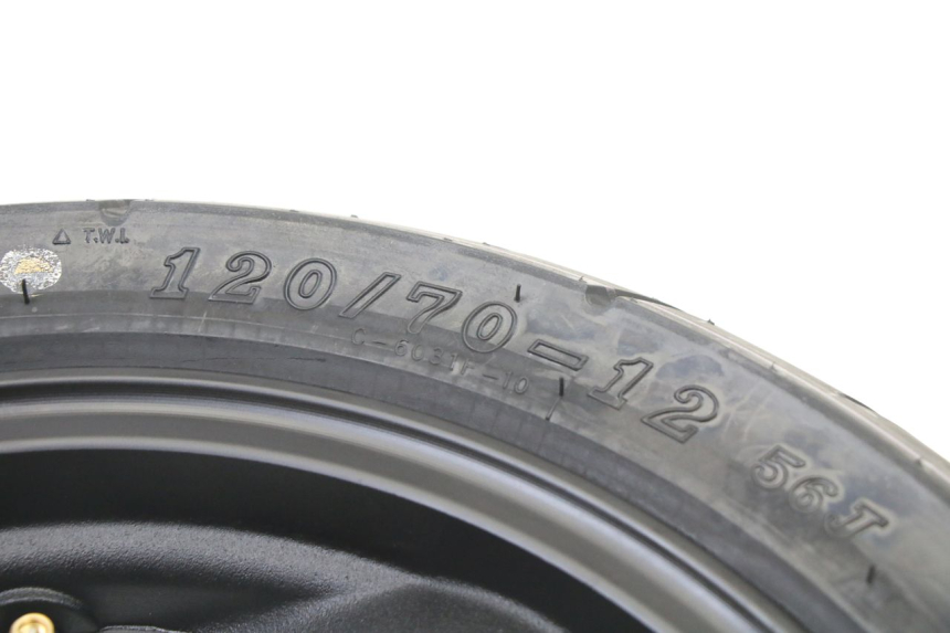 photo de JANTE AVANT ET PNEU KYMCO AGILITY 4T 50 (2005 - 2018) - Détails caractéristiques