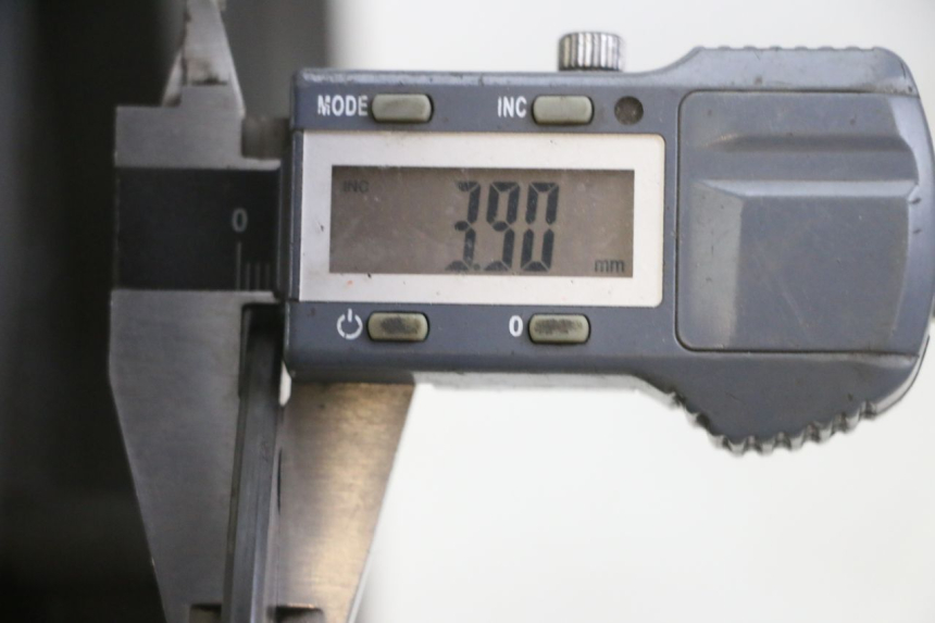 photo de JANTE AVANT ET PNEU KYMCO AGILITY 4T 50 (2005 - 2018) - Détail de la pièce