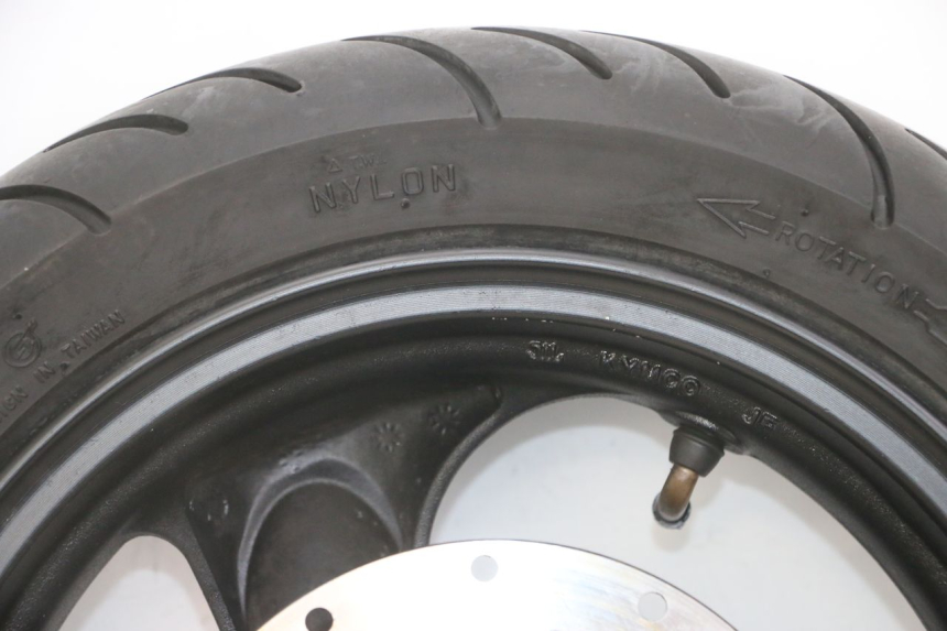 photo de JANTE AVANT ET PNEU KYMCO AGILITY 4T 50 (2005 - 2018) - Vue rapprochée