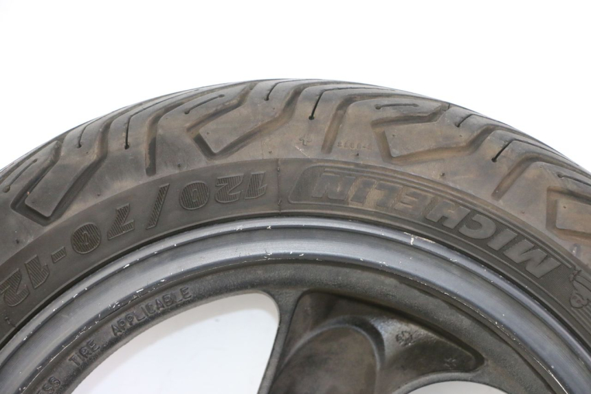 photo de JANTE AVANT ET PNEU KYMCO AGILITY 4T 50 (2005 - 2018) - Détails caractéristiques