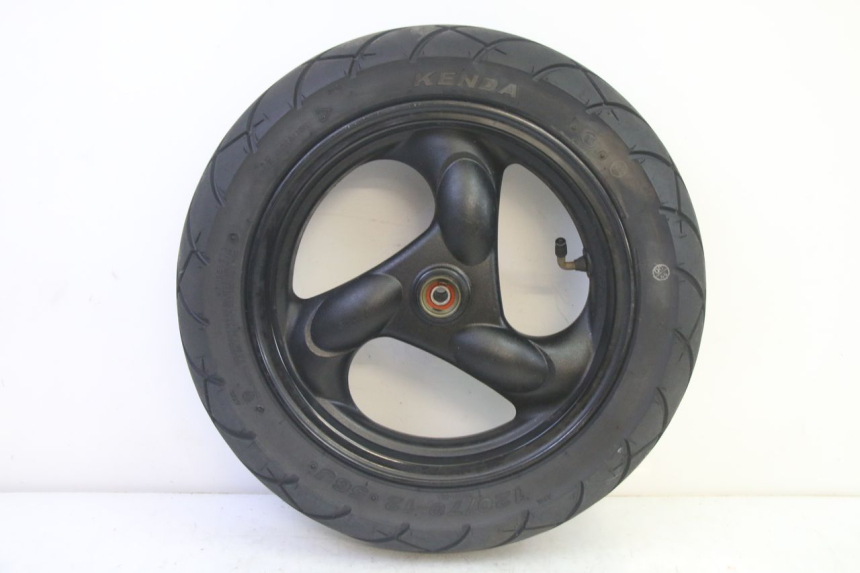 photo de JANTE AVANT ET PNEU KYMCO AGILITY 4T 50 (2018 - 2022) - Vue principale