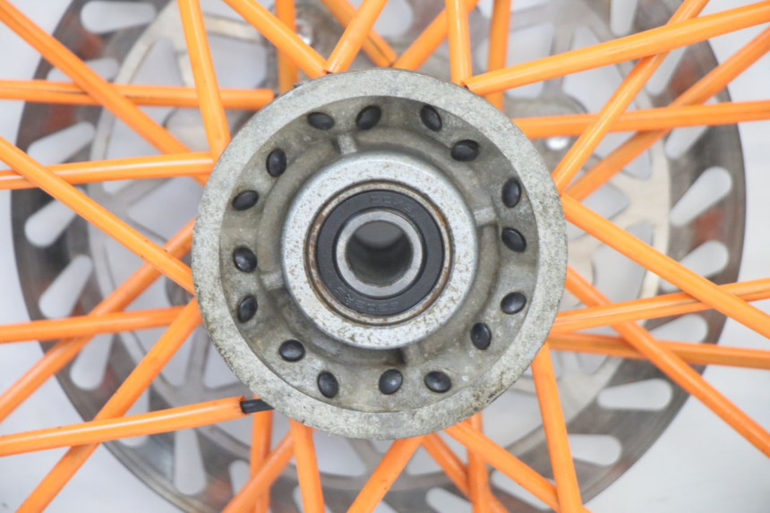 photo de JANTE AVANT ET PNEU APOLLO RFZ 125 - Photo complémentaire