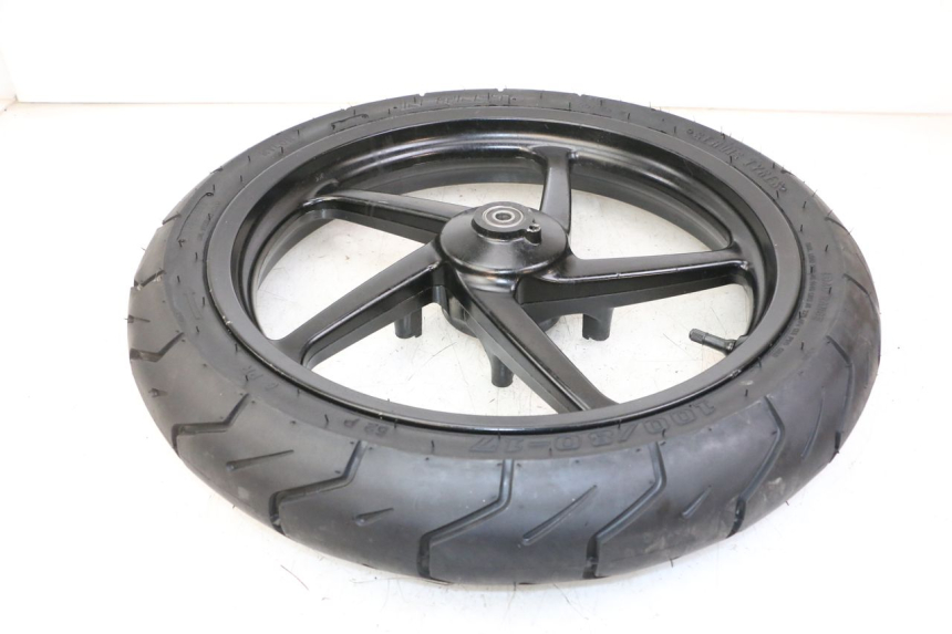 photo de JANTE AVANT ET PNEU APRILIA RS 50 (1999 - 2005) - Gros plan technique