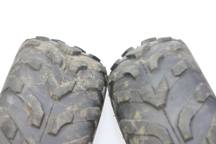 photo de JANTE AVANT ET PNEU KEROX BAZOOKA 110 - Marquages et références