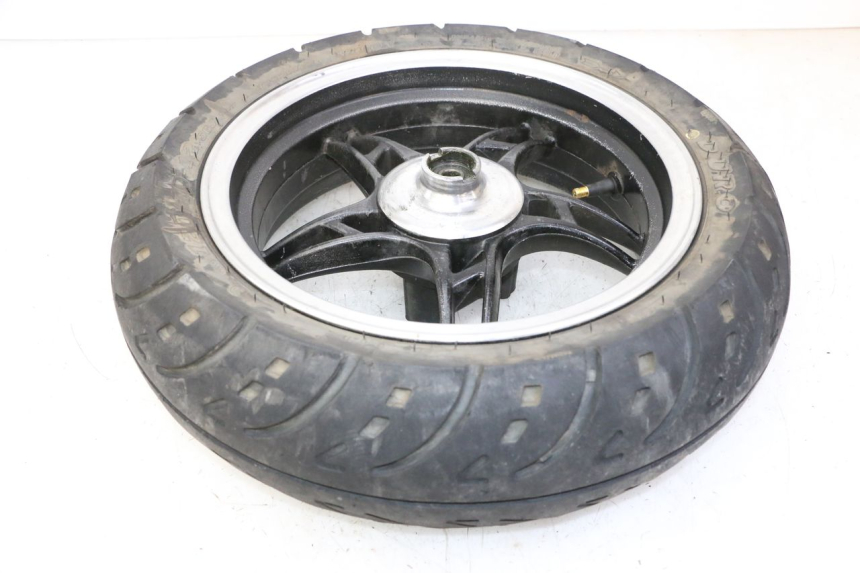 photo de JANTE AVANT ET PNEU MASH BIBOP 2T 50 (2013 - 2018) - Points de fixation