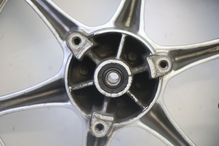 photo de JANTE AVANT ET PNEU SUZUKI BURGMAN 125 (2007 - 2014) - Vue produit