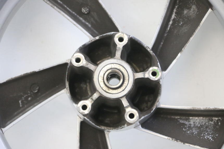 photo de JANTE AVANT ET PNEU PEUGEOT CITYSTAR 50 (2013 - 2017) - Inspection visuelle