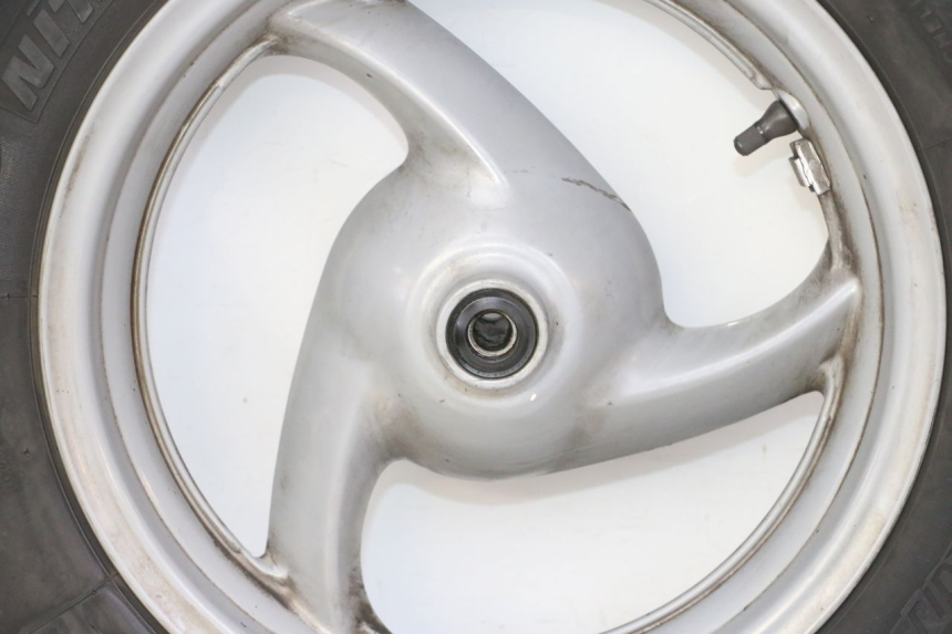 photo de JANTE AVANT ET PNEU HONDA FES S-WING SWING ABS 125 (2007 - 2015) - Détails caractéristiques