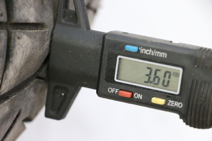 photo de JANTE AVANT ET PNEU YAMAHA FJ 36Y 1100 (1984 - 1985) - Détail de la pièce