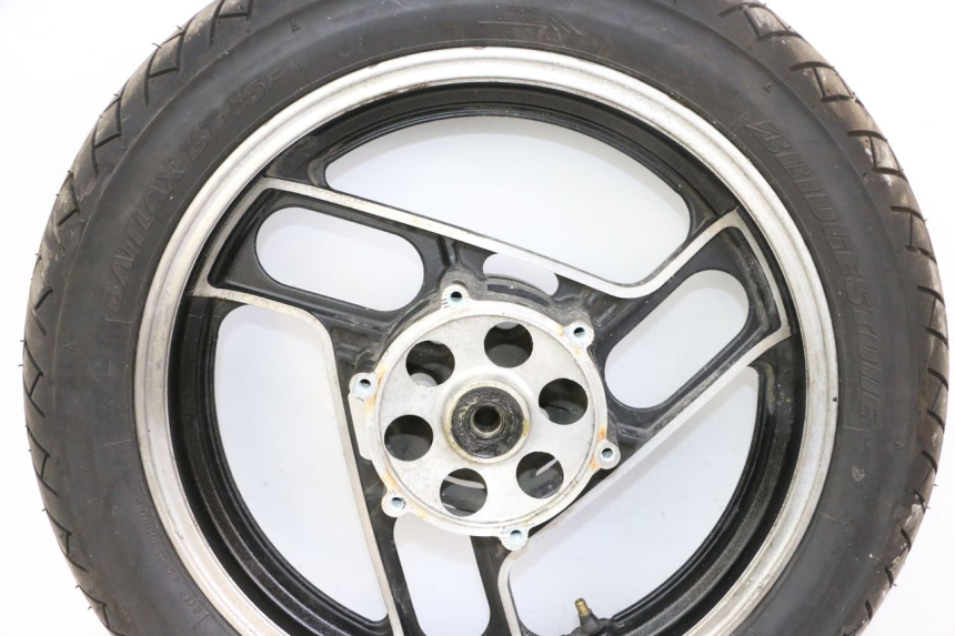 photo de JANTE AVANT ET PNEU YAMAHA FJ 36Y 1100 (1984 - 1985) - Pièce contrôlée