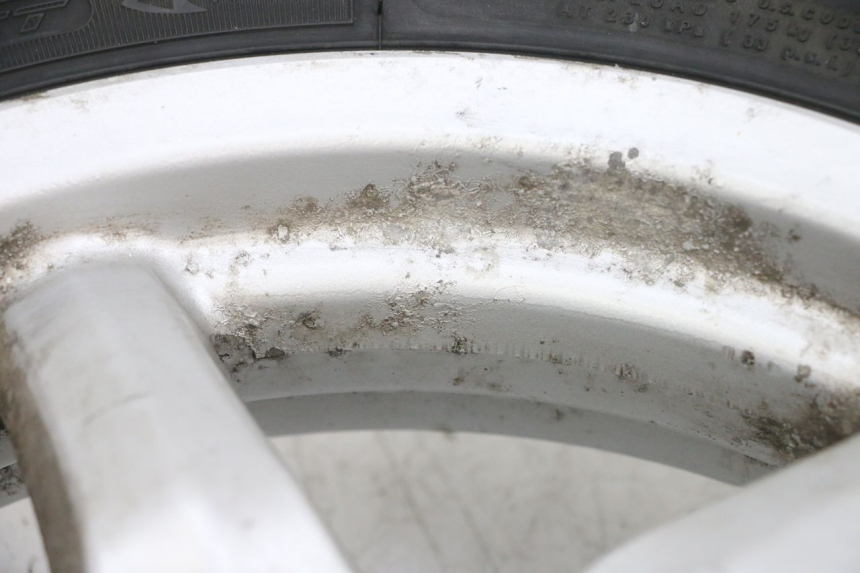 photo de JANTE AVANT ET PNEU MBK FLAME X 125 (2007 - 2016) - Points de fixation