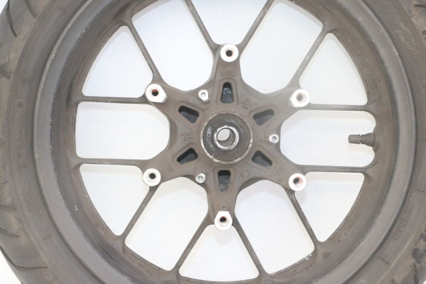 photo de JANTE AVANT ET PNEU HONDA FORZA ABS 300 (2013 - 2017) - Photo complémentaire