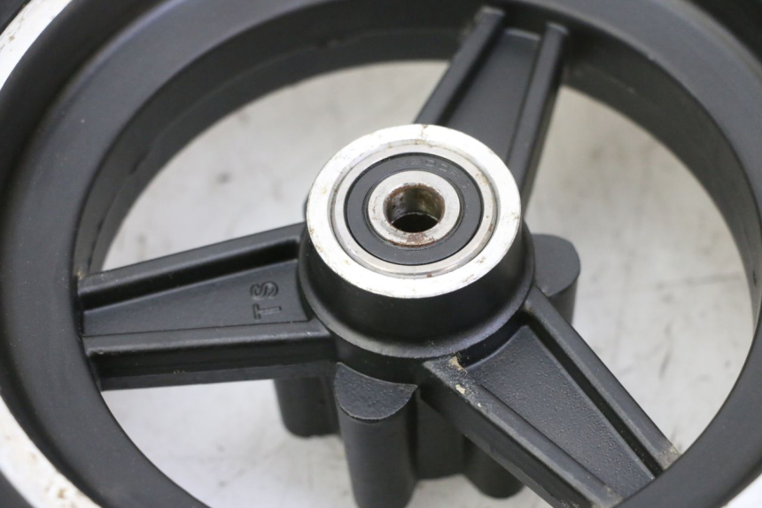 photo de JANTE AVANT ET PNEU HITWAY H5 1 - Vue produit