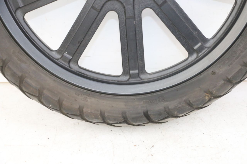 photo de JANTE AVANT ET PNEU KEEWAY K-LIGHT KLIGHT 125 (2018 - 2025) - Vue d’ensemble