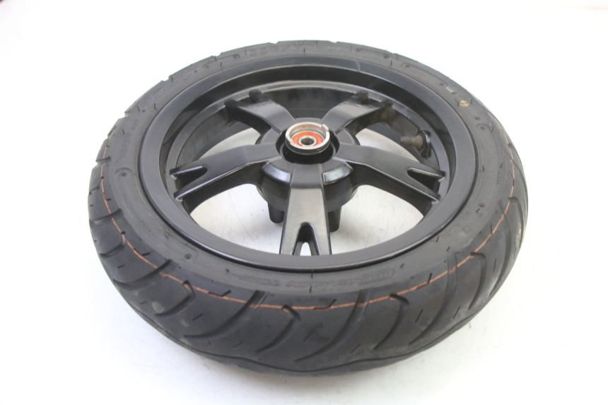 photo de JANTE AVANT ET PNEU PEUGEOT KISBEE 4T 50 (2018 - 2022) - Détail de la pièce