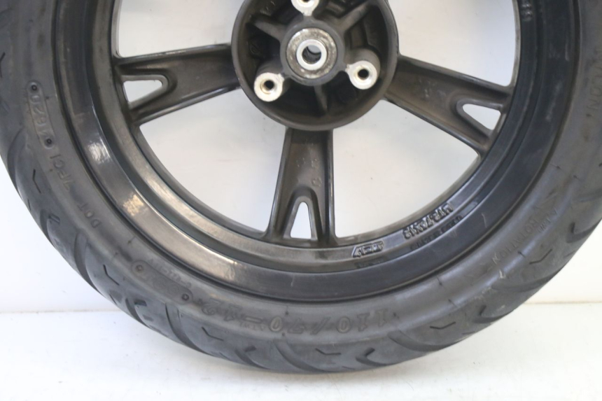 photo de JANTE AVANT ET PNEU PEUGEOT KISBEE 4T 50 (2018 - 2022) - Marquages et références