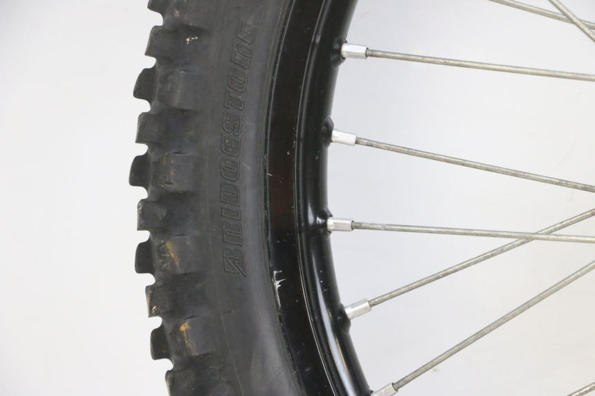 photo de JANTE AVANT ET PNEU KAWASAKI KXF KX-F 250 (2017 - 2019) - Inspection visuelle