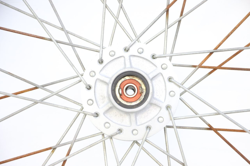 photo de JANTE AVANT ET PNEU KYMCO STRYKER OFF ROAD 125 (1999 - 2005) - Inspection visuelle