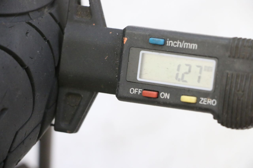 photo de JANTE AVANT ET PNEU DUALTRON MINI SPECIAL 1 - Autre angle de vue