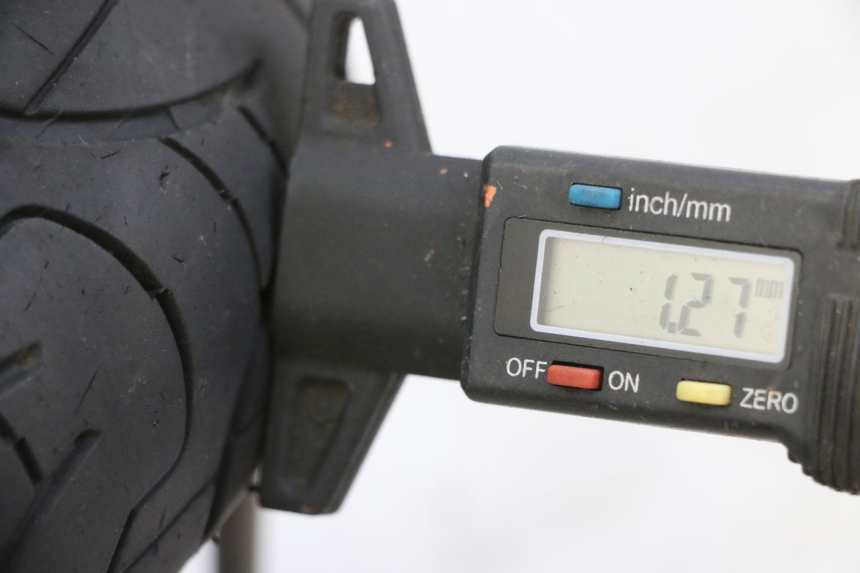 photo de JANTE AVANT ET PNEU DUALTRON MINI SPECIAL 1 - Gros plan technique