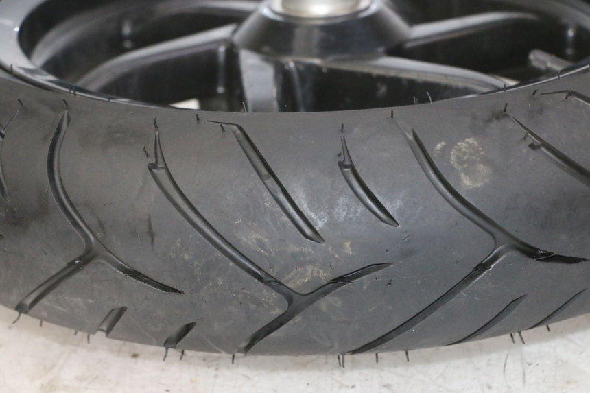 photo de JANTE AVANT ET PNEU PIAGGIO NRG POWER PUREJET 50 (2018 - 2021) - Zoom état d’usage