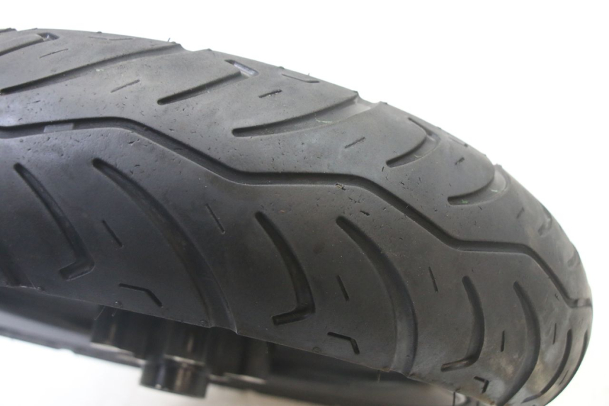 photo de JANTE AVANT ET PNEU SYM ORBIT III 3 4T 50 (2021 - 2025) - Zoom composants