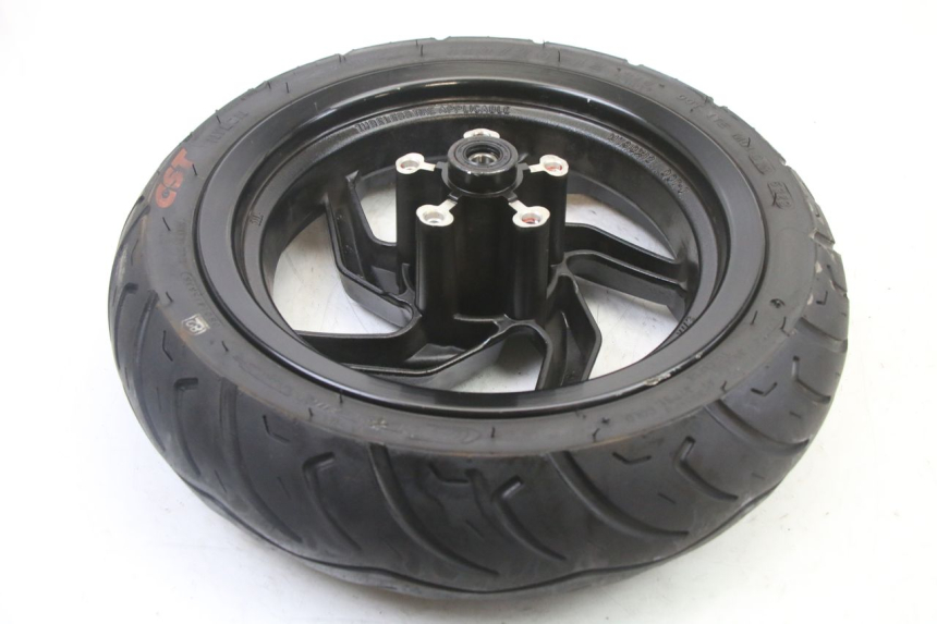 photo de JANTE AVANT ET PNEU SYM ORBIT III 3 4T 50 (2021 - 2025) - Points de fixation