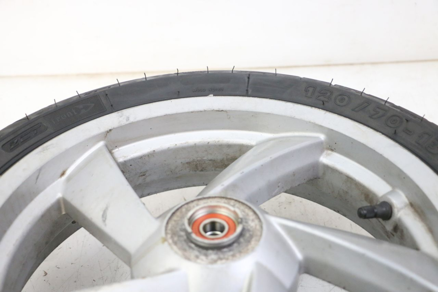 photo de JANTE AVANT ET PNEU PEUGEOT CITYSTAR 125 (2011 - 2017) - Vue d’ensemble