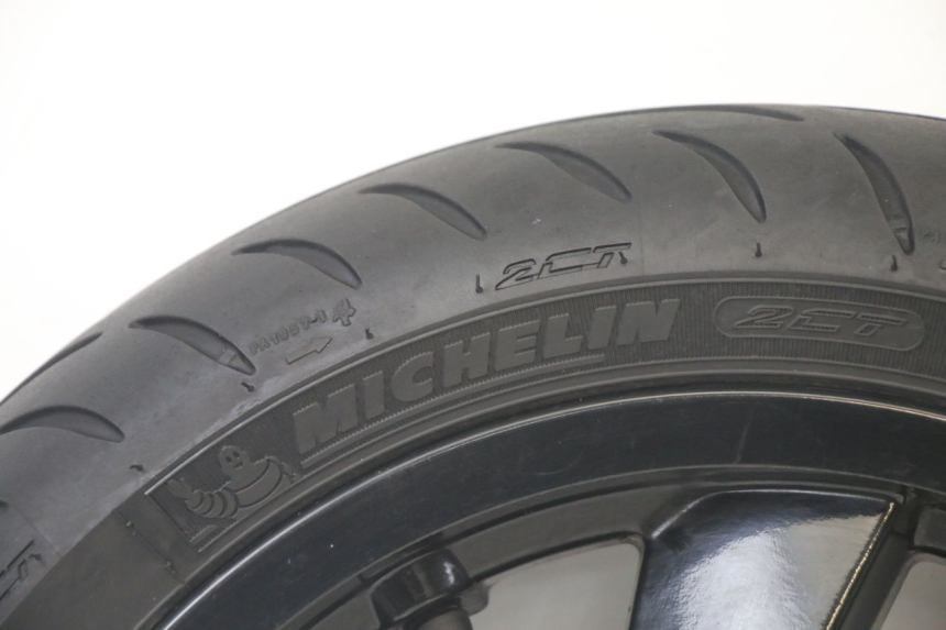 photo de JANTE AVANT ET PNEU PEUGEOT CITYSTAR 2T 50 (2018 - 2021) - Vue rapprochée