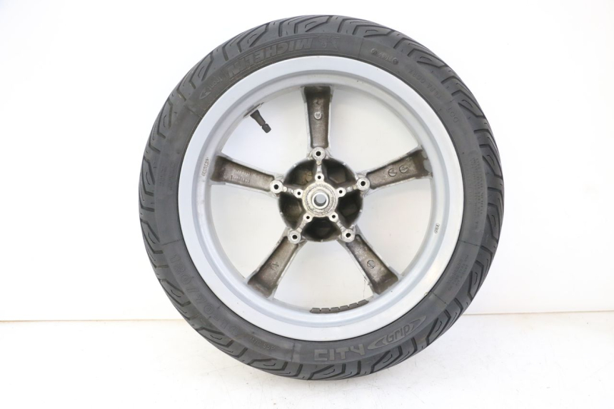 photo de JANTE AVANT ET PNEU PEUGEOT SATELIS 125 (2013 - 2018) - Points de fixation