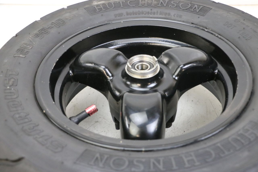 photo de JANTE AVANT ET PNEU PEUGEOT TKR TREKKER FURIOUS 50 (2005 - 2014) - Autre angle de vue