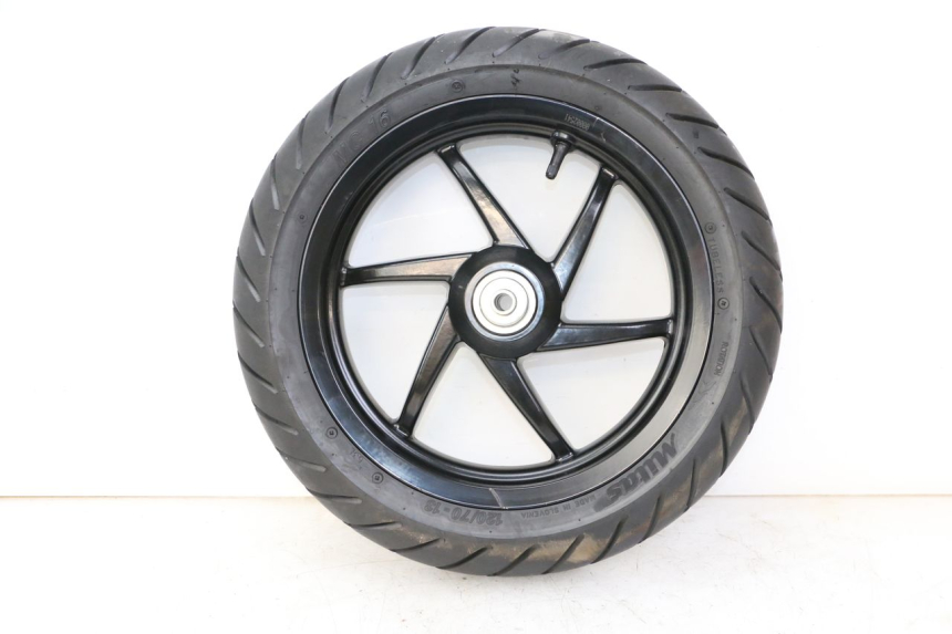 photo de JANTE AVANT ET PNEU PIAGGIO NRG POWER PUREJET 50 (2018 - 2021) - Détail de la pièce