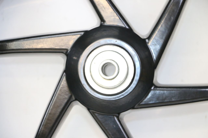 photo de JANTE AVANT ET PNEU PIAGGIO NRG POWER PUREJET 50 (2018 - 2021) - Vue produit