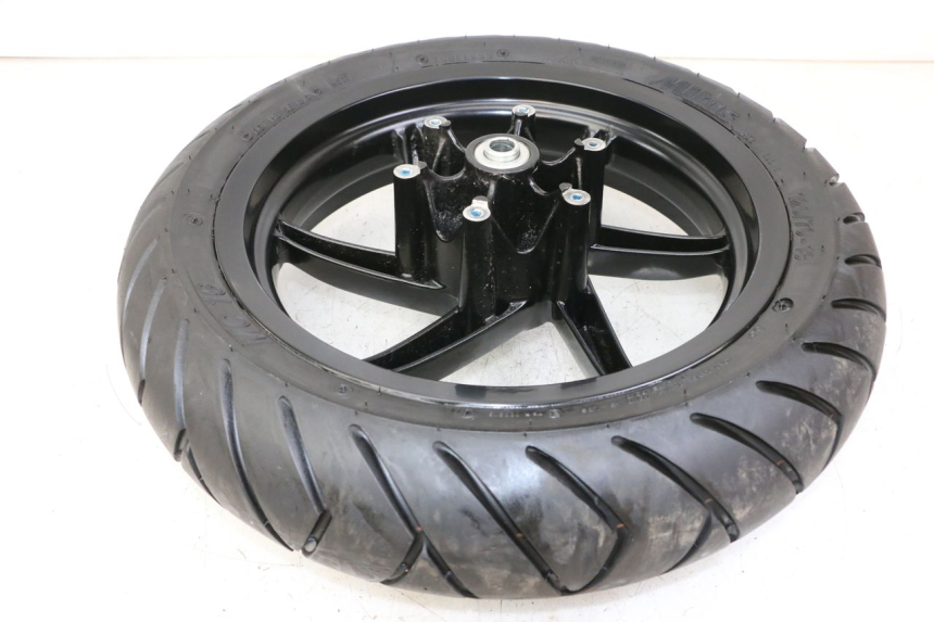 photo de JANTE AVANT ET PNEU PIAGGIO NRG POWER PUREJET 50 (2018 - 2021) - Points de fixation