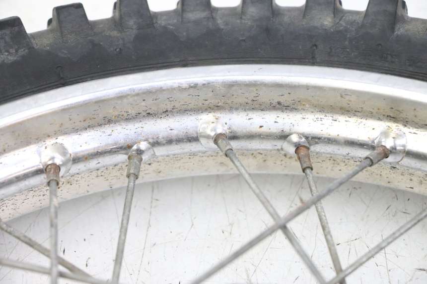 photo de JANTE AVANT ET PNEU YAMAHA PW 80 (1983 - 2014) - Pièce contrôlée