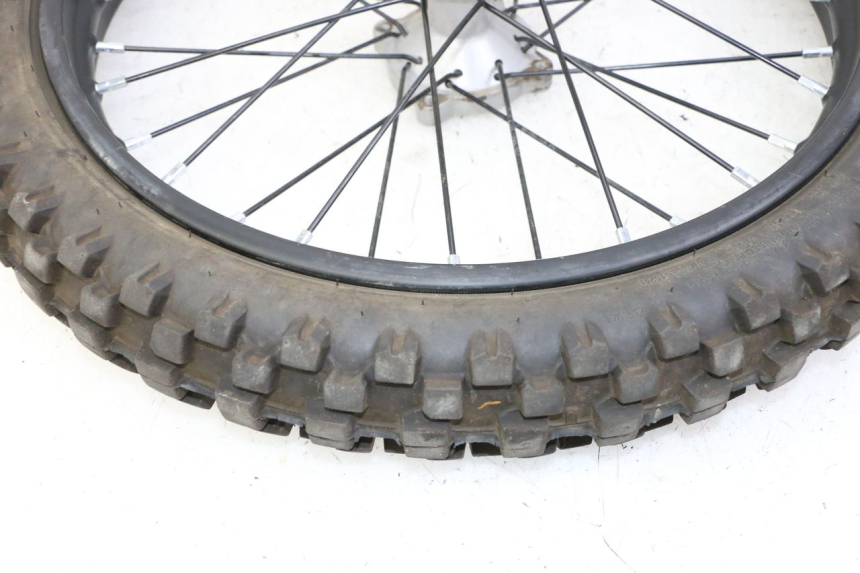 photo de JANTE AVANT ET PNEU APOLLO RFZ 125 - Autre angle de vue