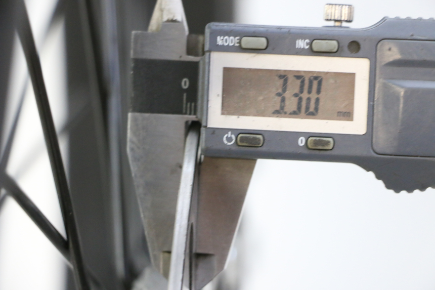 photo de JANTE AVANT ET PNEU APOLLO RFZ 150 - Photo complémentaire