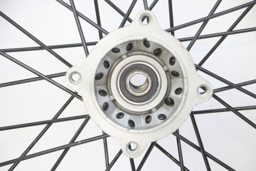 photo de JANTE AVANT ET PNEU APOLLO RFZ 125 - Marquages et références