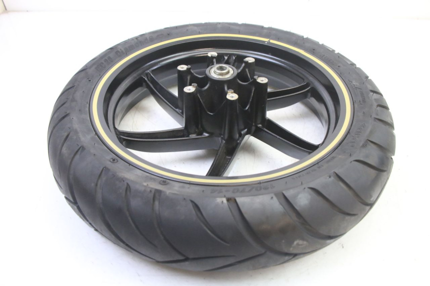 photo de JANTE AVANT ET PNEU GILERA RUNNER SP 50 (2006 - 2008) - Points de fixation