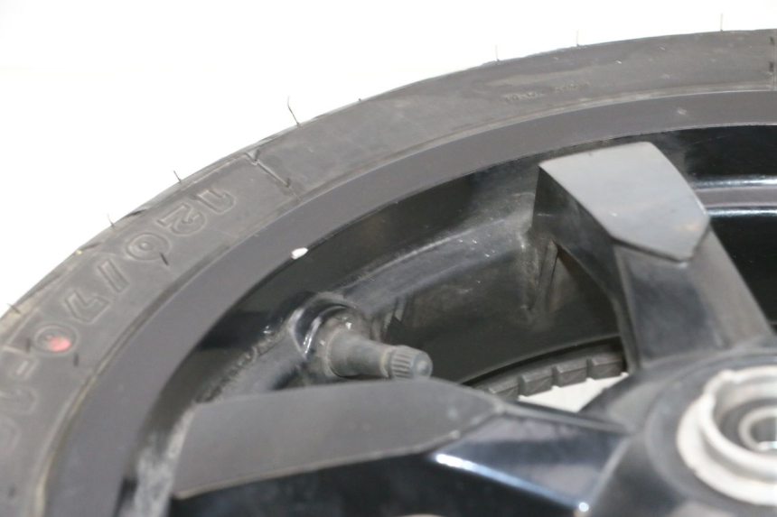 photo de JANTE AVANT ET PNEU PEUGEOT SATELIS 125 (2013 - 2018) - Vue d’ensemble