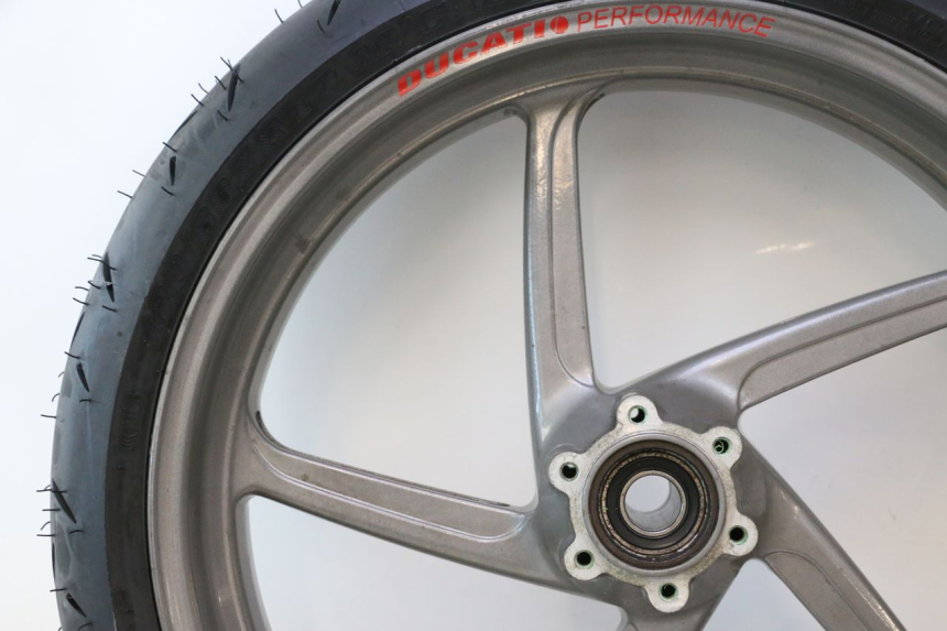 photo de JANTE AVANT ET PNEU DUCATI SS IE DS CARENEE 1000 (2002 - 2006) - Inspection visuelle