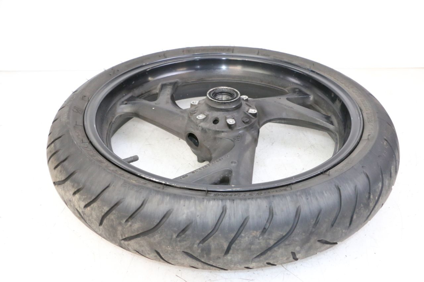 photo de JANTE AVANT ET PNEU HONDA ST PAN EUROPEAN 1300 (2002 - 2013) - Points de fixation