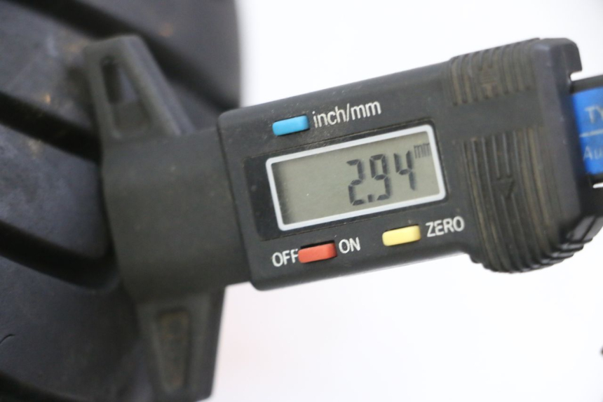 photo de JANTE AVANT ET PNEU APRILIA SXR 50 (2021 - 2023) - Détail de la pièce