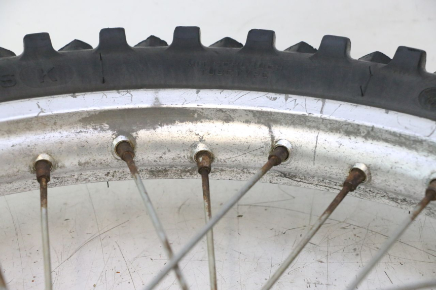 photo de JANTE AVANT ET PNEU HUSABERG TE 250 (2011 - 2014) - Focus structure