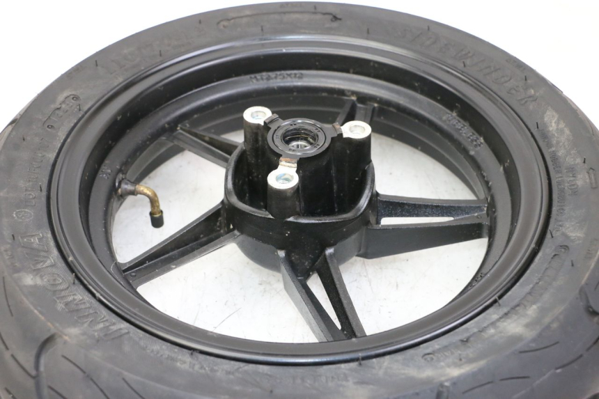 photo de JANTE AVANT ET PNEU TNT MOTOR BOSTON 4T 50 (2018 - 2025) - Vue d’ensemble