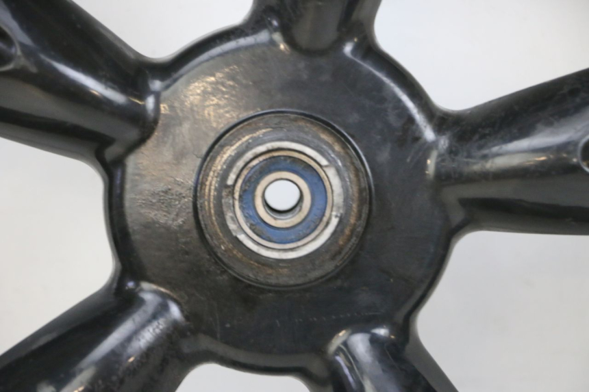 photo de JANTE AVANT ET PNEU PEUGEOT TWEET PRO EFI 4T 50 (2021 - 2022) - Inspection visuelle