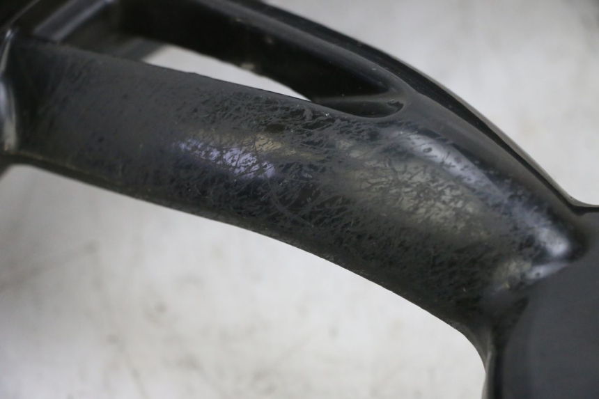 photo de JANTE AVANT ET PNEU PEUGEOT TWEET PRO EFI 4T 50 (2021 - 2022) - Points de fixation