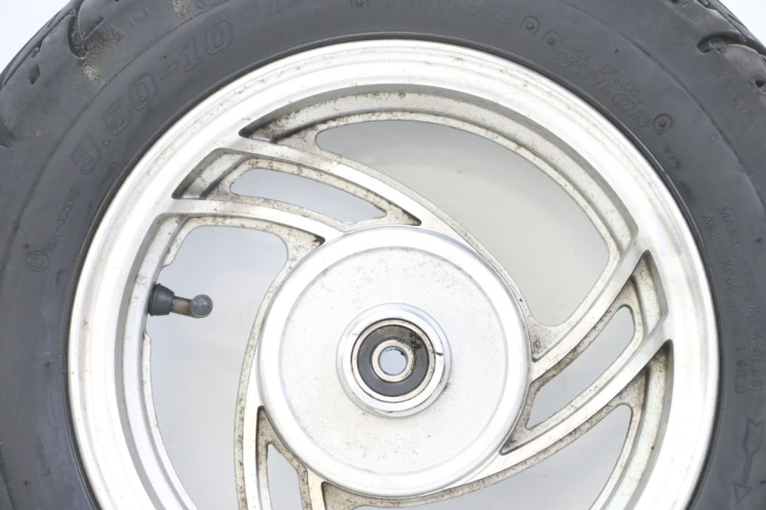 photo de JANTE AVANT ET PNEU PEUGEOT V-CLIC VCLIC 50 (2007 - 2013) - Zoom état d’usage